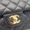 chanel klassische handtasche schwarz gold